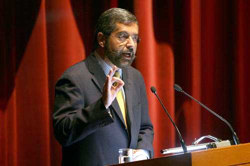 Llama De la Fuente a continuar el fortalecimiento de la UNAM