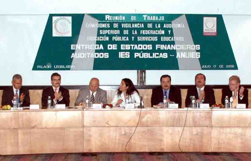 Entregaron 38 universidades públicas sus estados financieros auditados de 2007 a diputados