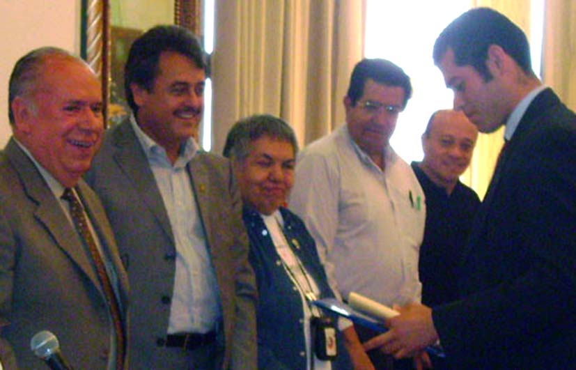 Celebra la Universidad Autónoma de Zacatecas su 175 aniversario con concurso de ensayos