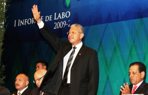 Presenta Raúl Arias Lovillo su tercer informe frente a la UV