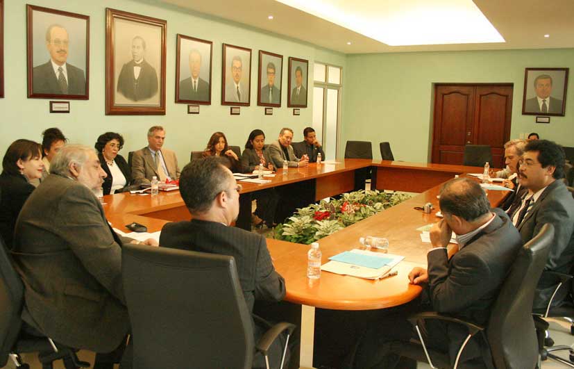 Fortalece la UABJO Convenio de Intercambios con gobierno de los EU