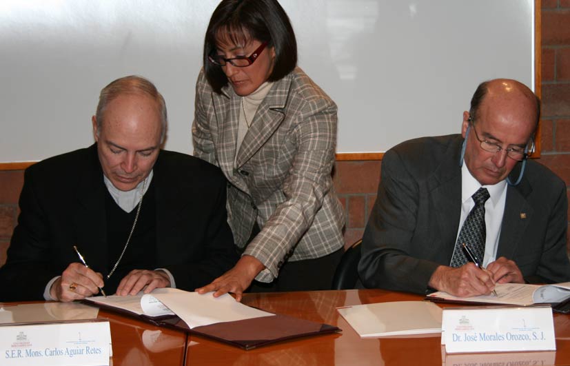 Dona el Episcopado Mexicano archivo sobre conflicto cristero a la Universidad Iberoamericana