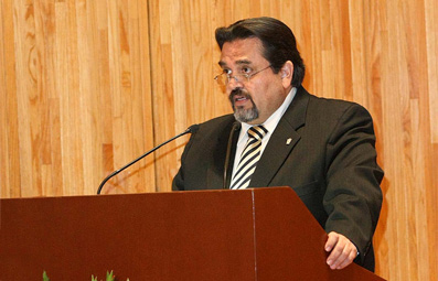 Rindió Marco Antonio Cortés Guardado su primer informe de labores al frente de la Universidad de Guadalajara