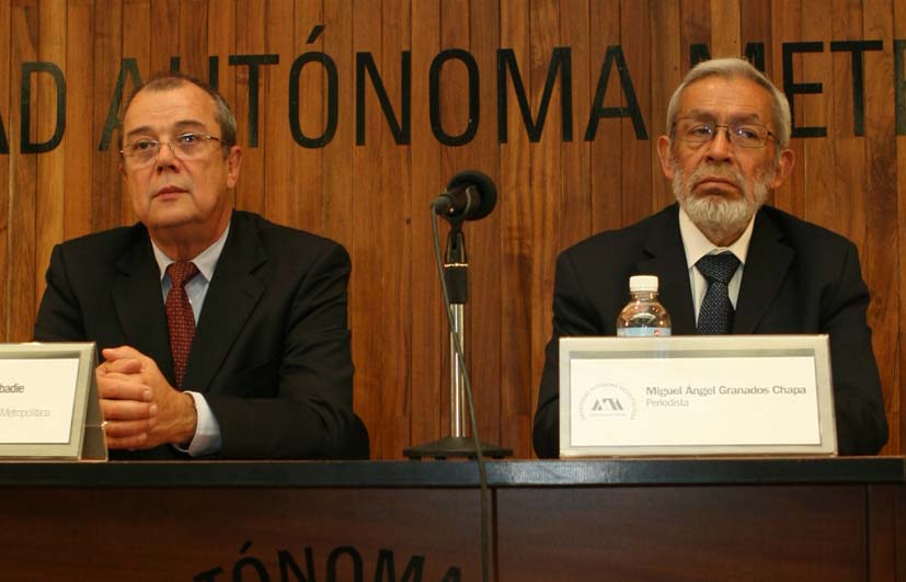 Otorga la Universidad Autónoma Metropolitana el grado de Doctor Honoris Causa a Miguel Ángel Granados Chapa