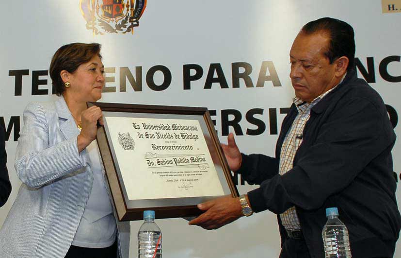 Formalizan donación del terreno donde se construirá el campus de la UNMSNH en Ciudad Hidalgo