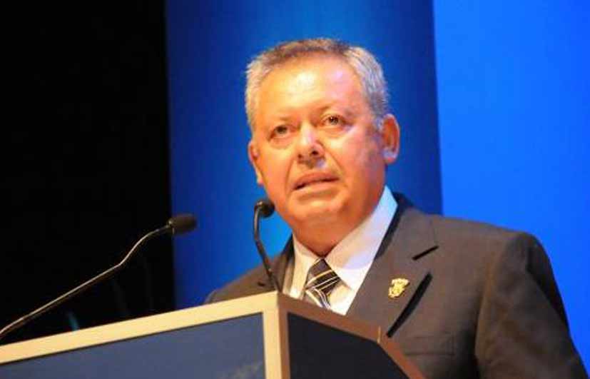 Víctor Antonio Corrales Burgueño rindó protesta como rector de la UAS.