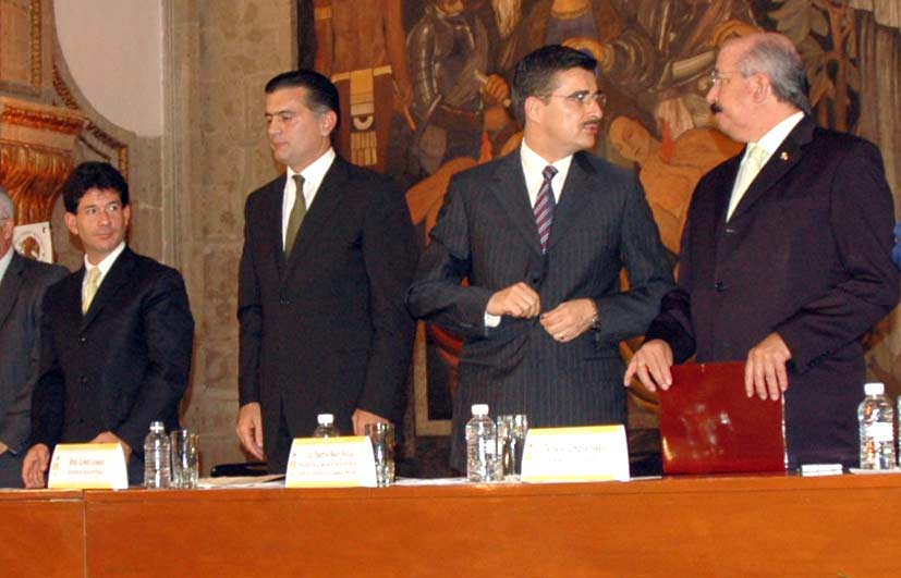 Se mantendrá en la SEP la construcción de puentes  de comunicación y diálogo transparente: Lujambio