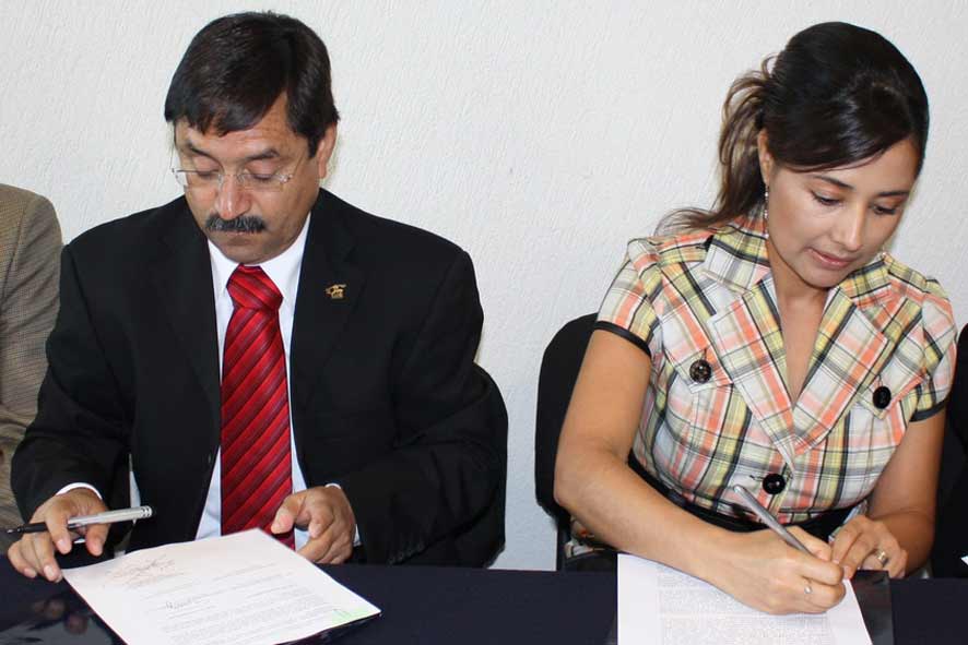Signan convenio de colaboración la UAZ y el municipio de Valparaíso.