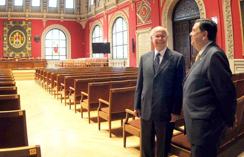 Fundamental, defender libertad de pensamiento y pluralidad: José Narro