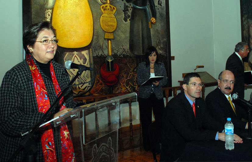 Las Universidades son centros de vanguardia social: SFZ