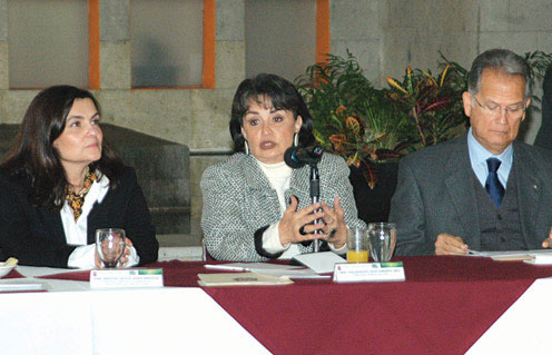 Buscará IPN consolidar redes de investigación internacional