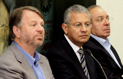 Presentan Aguilar Camín y Castañeda Gutman propuesta de gobierno en la UV