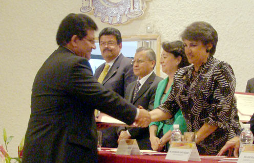 Reconoce el IPN a Integrantes del Consejo Académico del Sisema de Becas de Exclusividad