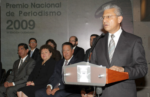 Entregan en la UV el Premio Nacional de Periodismo 2009