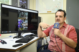 Investigador de la Nueva Universidad realiza estancia en Tsukuba, Japón, para realizar la actualización de un detector de haz de electrones  