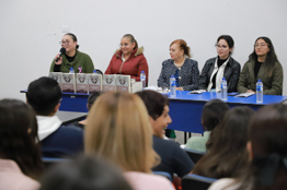 Alumnos de la UAA presentaron el fanzine “Mujeres que organizan el mundo”