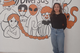 Egresada de la Facultad del Hábitat, obtiene reconocimiento por diseño de sillón para pacientes de cáncer de mama