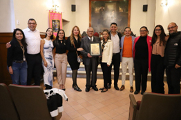 Rinde Universidad de Guanajuato homenaje al Dr. Carlos Eduardo Hernández Pérez por 45 años de servicio a la comunidad universitaria   