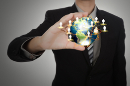 Liderazgo global: adaptación a culturas diversas y colaboración en equipos virtuales