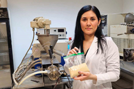 Investigadora de la Nueva Universidad realiza proyecto de un alimento sin gluten que sea una alternativa para personas con intolerancia