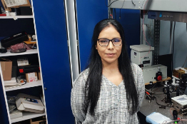 Estudiante peruana de la Nueva Universidad realiza investigación de semiconductores de óxido de zinc, aplicables a la industria