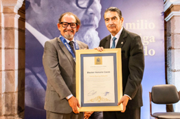 Entrega UASLP doctorados honoris causa al Dr. David Rogelio Colmenares Páramo y al Mtro. Emilio Barriga Delgado