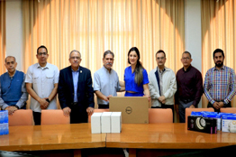 UABCS recibe donativo de equipos e insumos clínicos para su Unidad Médica