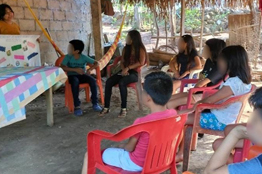 Egresada de UV-Intercultural reflexionó con infantes sobre sus derechos