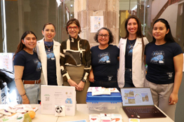 La UG acerca el conocimiento en áreas STEM y sociales a través del juegos y talleres