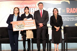 Estudiante de la UABCS se alza como ganadora en Concurso Nacional de Spot de Radio convocado por el INAI