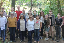 Alumnos alemanes visitaron Orquidario de la Universidad Veracruzana