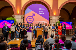 Ex alumnas, activistas e investigadoras respaldan avance de la UASLP en igualdad sustantiva y erradicación de violencia, durante presentación de nuevo programa