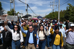 Universitarios llaman al Gobernador Rubén Rocha Moya a no meterse con los estudiantes, toda vez que los títulos emitidos sí tienen validez
