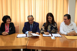 Firman convenio la UABCS y Asociación de Egresados de la Universidad de Guadalajara