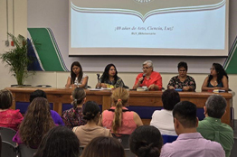 Comunidad UV reflexiona sobre el Día Internacional de la Mujer