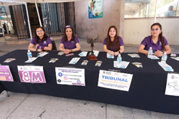 Participa UAdeC con Stands de Servicios en el Marco de la Marcha 8M 