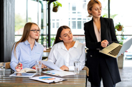 Rompiendo barreras: el papel de las mujeres en la propiedad intelectual