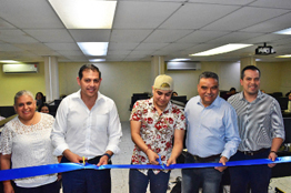 Rector de la UAdeC Inaugura el Centro de Cómputo en la FCA DE Monclova