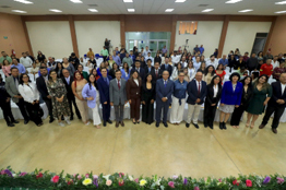 UABCS celebra entrega de títulos profesionales y grados académicos