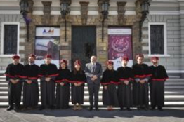 Apadrina Rector General a nuevos doctores en derechos humanos