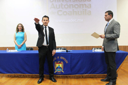 Toma Protesta el Dr. Enrique Díaz Palomares como Director de la Facultad de Odontología de la Unidad Torreón