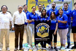 Rector inaugura ligas deportivas de la UABCS y abandera selectivos que participarán en las olimpiadas universitarias regionales