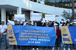 La voz de la Nueva Universidad llega de nuevo al Presidente López Obrador, para denunciarle que continúa la persecución política del Gobierno Estatal