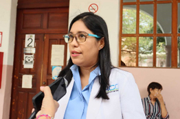 El cáncer de mama está presente también en mujeres jóvenes, por el llamado a la autoexploración desde los 18 años, señala especialista