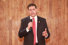 Comparte Rector de la UAdeC sus Libros Favoritos con la Comunidad Universitaria de la Preparatoria Dr. Mariano Narváez González