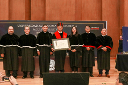 Entrega UAdeC el Grado “Máster Ad Vitam” al Ing. Omar Guadiana Rodríguez