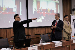 Carlos Alvarado, primer egresado de doctorado en esquema mixto UAM-Universidad de Gante, Bélgica