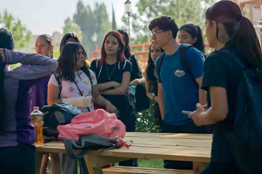 Entrega Empresa Daimler Truck 10 Mesa Bancos al Ateneo Fuente de la UAdeC