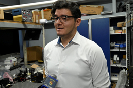 Posdoctorando de la Nueva Universidad trabaja en investigación para detectar, con técnicas avanzadas, el virus rugoso del tomate  