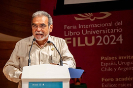 Exiliados llenaron de energía creativa al país en el siglo XX: Rector